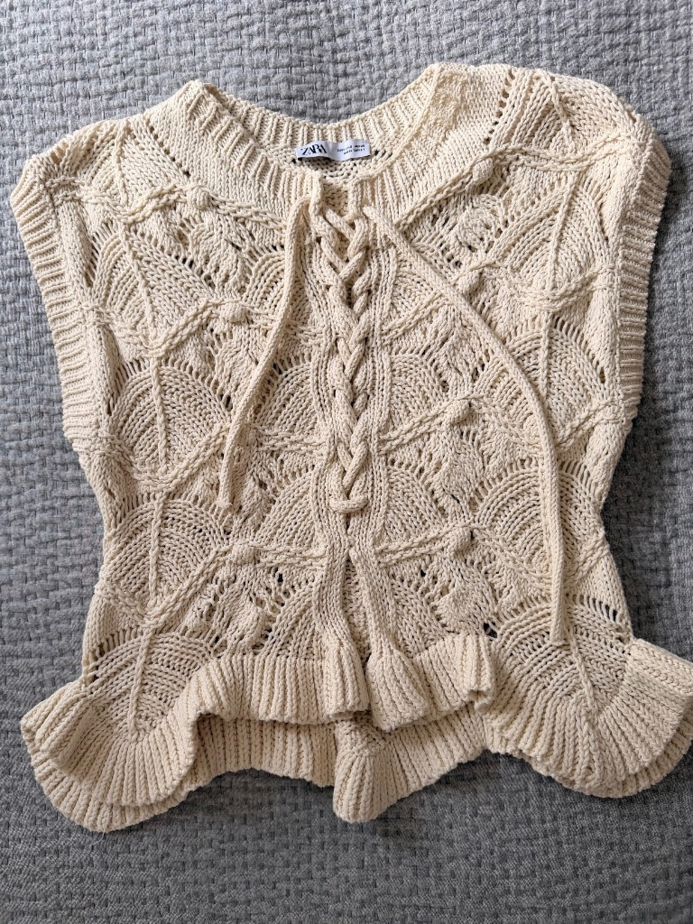Zara Sleeveless knitted top